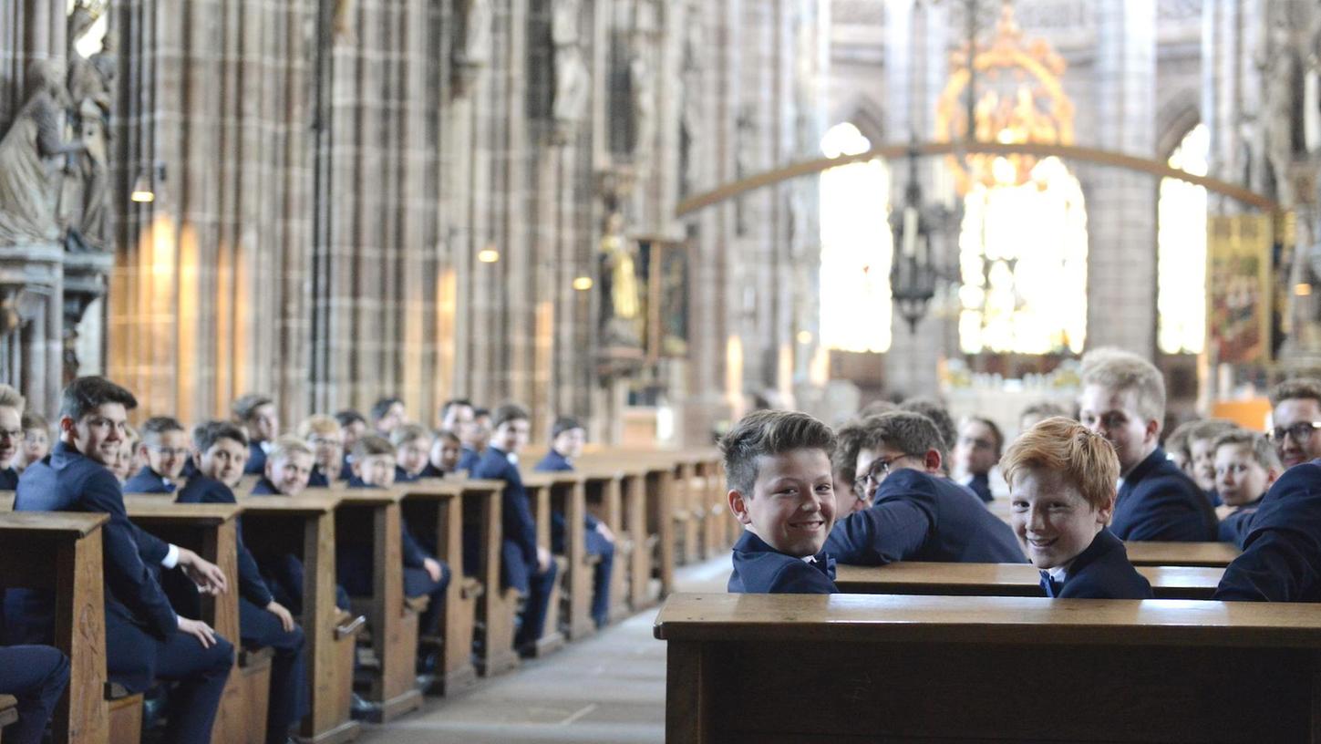 Der Windsbacher Knabenchor wird 75 und feiert mit Freunden in der Nürnberger Lorenzkirche.