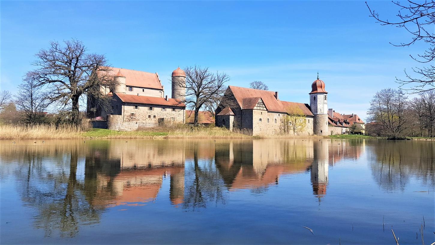 Eines der schönsten Schlösser in Franken: Sommersdorf.
Eines der schönsten Schlösser in Franken: Sommersdorf.