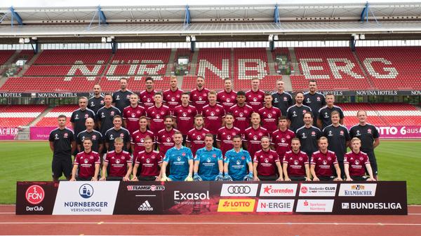 Der aktuelle Gesamtwert der Nürnberger Fußballmannschaft liegt laut Transfermarkt.de bei 25,73 Millionen Euro. Statt Twitter hätte Musk sich auch 1600 Mal die Mannschaften des 1. FC Nürnberg kaufen können.