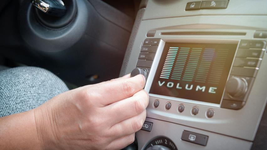 Radios wie dieses sind heute in den meisten Autos Standard.
