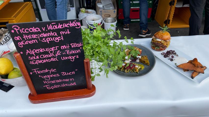 Die Teams zauberten ein Menü aus drei Gängen auf den Grillrosten. Die Teams zauberten ein Menü aus drei Gängen auf den Grillrosten.