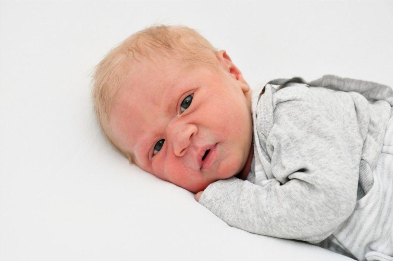 Im Nürnberger Südklinikum kam Ende April dieser kleine Blondschopf auf die Welt. Noél maß bei seiner Geburt am 27. April stolze 52 Zentimeter und brachte 3690 Gramm auf die Waage. Willkommen!