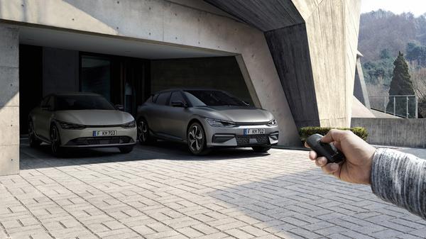 Auch eine ferngesteuerte Parkfunktion gibt es.