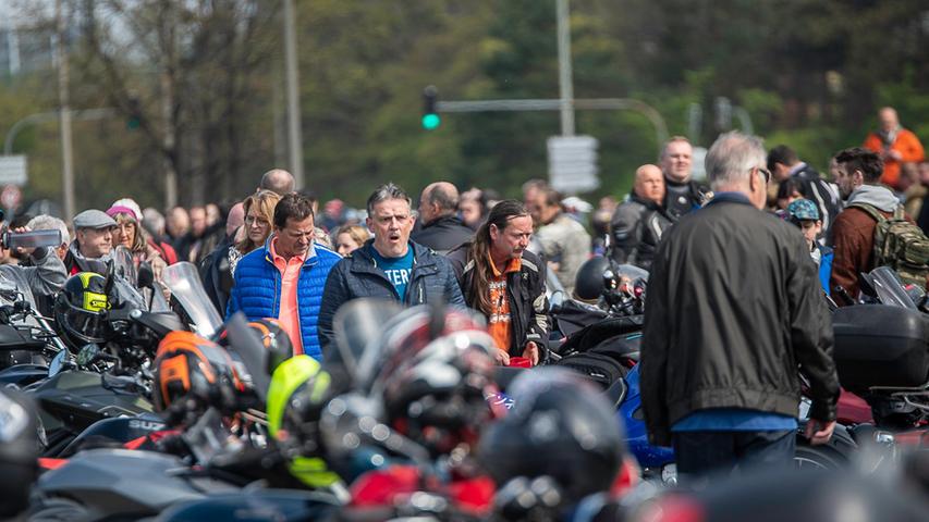 Riesiger Motorrad-Treff in Nürnberg: Mehr als 13.000 Biker rollen in ...