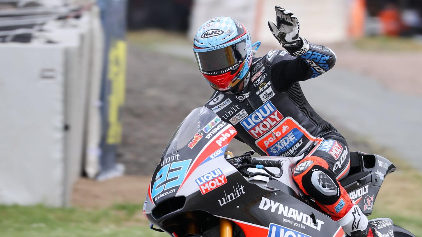 Moto-2-Pilot Marcel Schrötter fuhr in Frankreich als Sechster ins Ziel. Moto-2-Pilot Marcel Schrötter fuhr in Frankreich als Sechster ins Ziel.