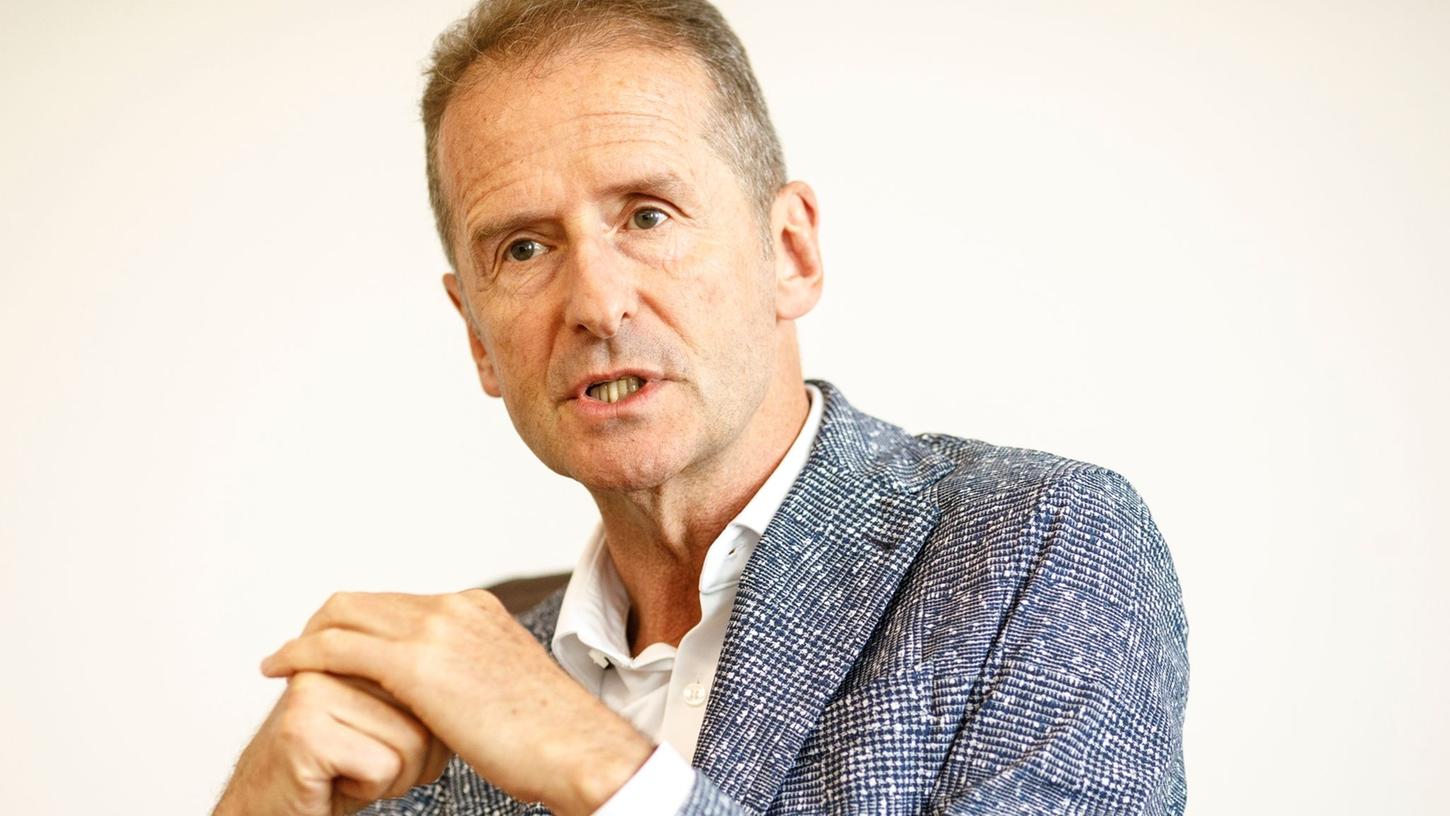 Angestrebt wird von Porsche und Audi jeweils ein Start in der Formel 1 von 2026 an. Angestrebt wird von Porsche und Audi jeweils ein Start in der Formel 1 von 2026 an.