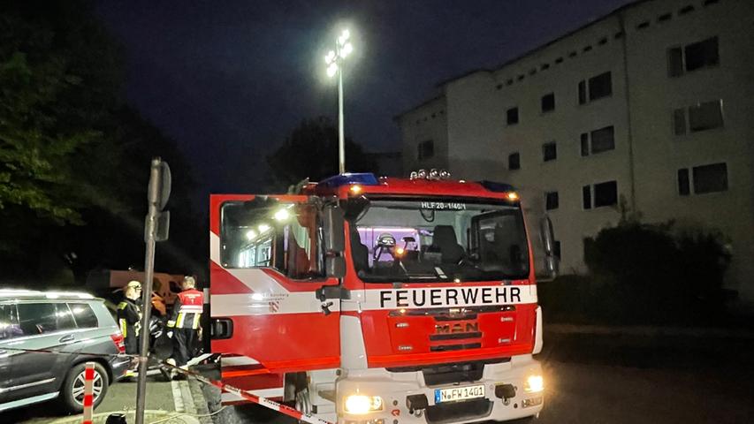Die Feuerwehr musste am Montagabend zu einem Wohnungsbrand im Nürnberger Stadtteil Sündersbühl ausrücken. 
