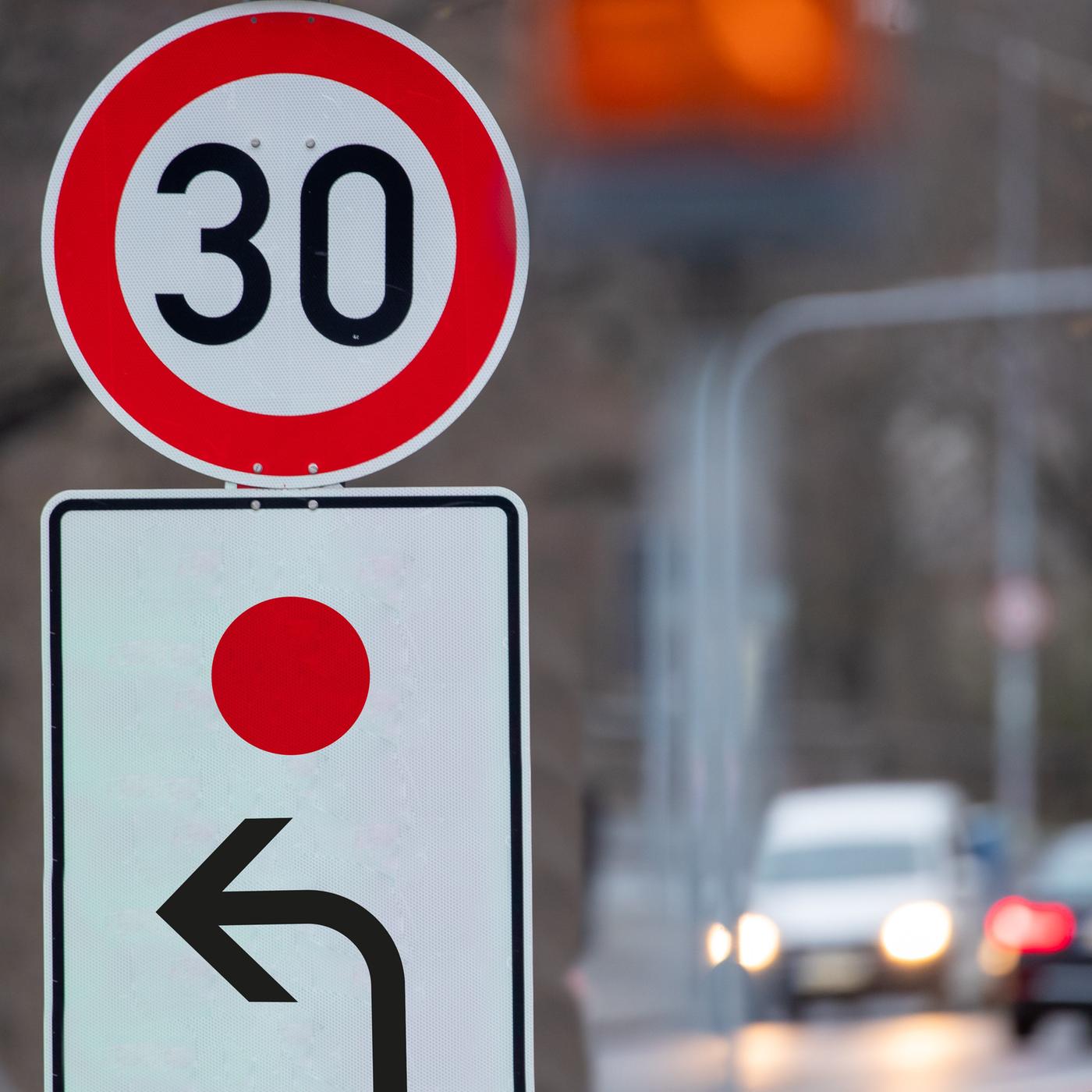 Mysteriöser roter Punkt: Kennen Sie die Bedeutung dieses Verkehrsschildes?