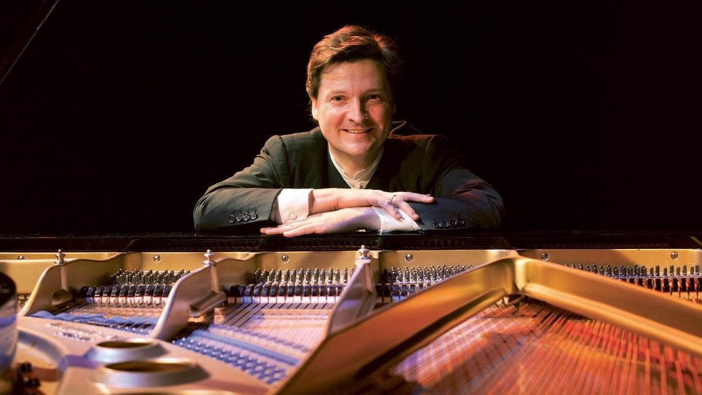 Der Pianist Christoph Soldan gestaltet in der NeuStadtHalle am Schloss eine musikalische Reise durch das Leben von Franz Liszt.
Der Pianist Christoph Soldan gestaltet in der NeuStadtHalle am Schloss eine musikalische Reise durch das Leben von Franz Liszt.