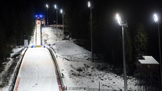 Skisprung-Weltcup weicht Fußball-WM aus
