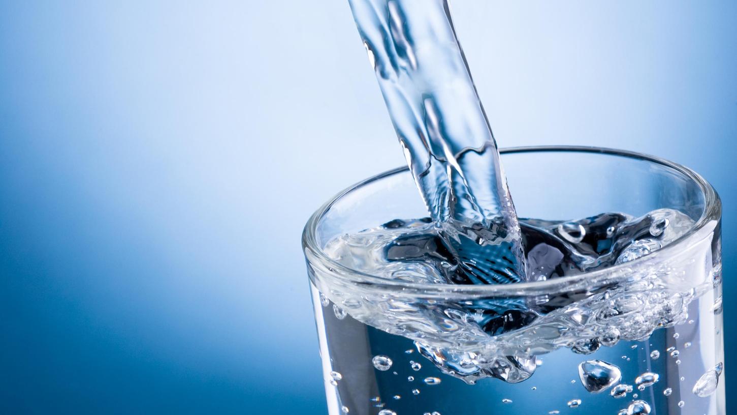Mineralwasser kommt bei vielen Menschen mittlerweile aus dem Wassersprudler und nicht mehr aus der Flasche.