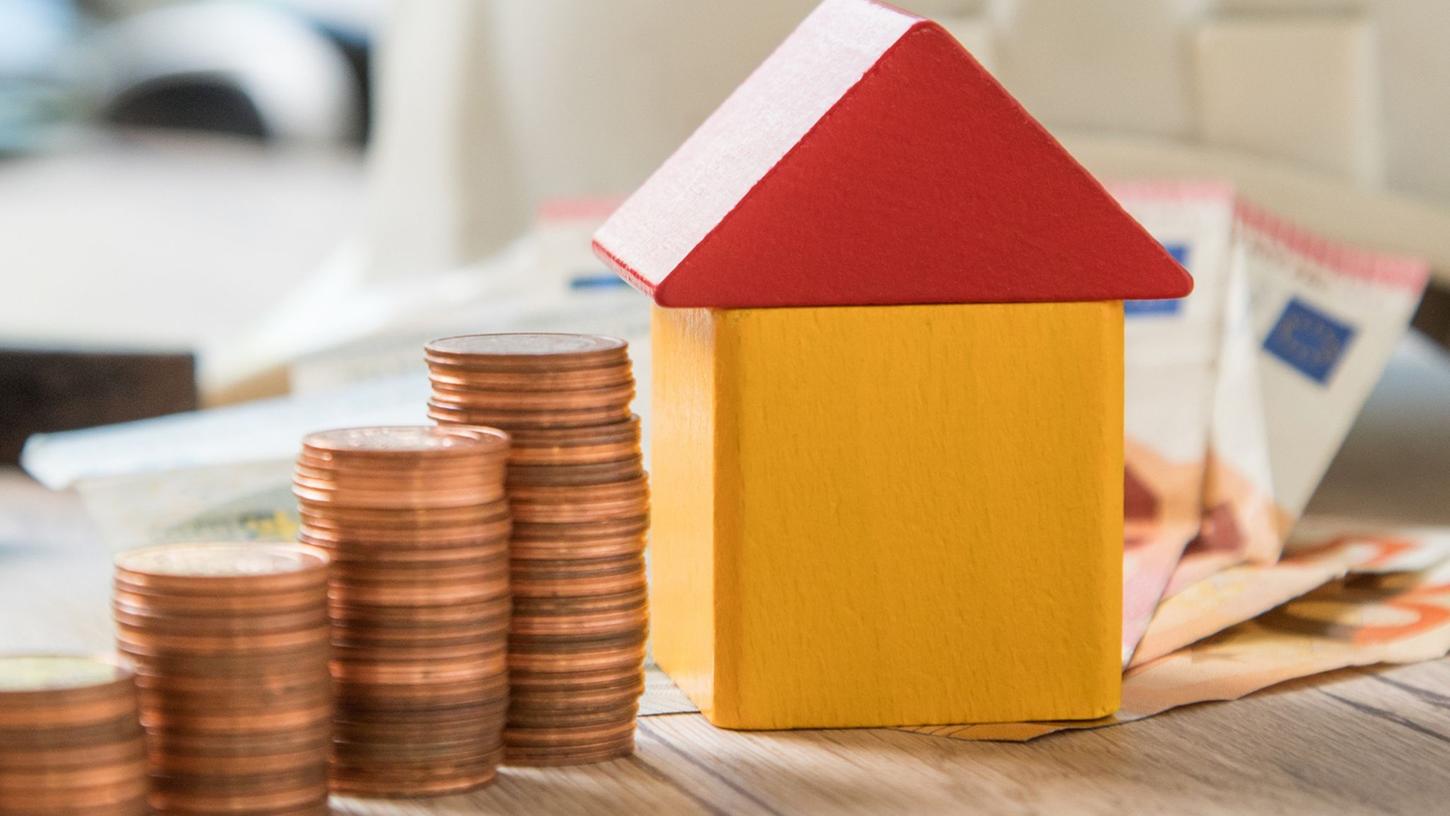 Vermietete Immobilien können nach festen Sätzen abgeschrieben werden. Das mindert die Steuerlast von Eigentümerinnen und Eigentümern. Vermietete Immobilien können nach festen Sätzen abgeschrieben werden. Das mindert die Steuerlast von Eigentümerinnen und Eigentümern.