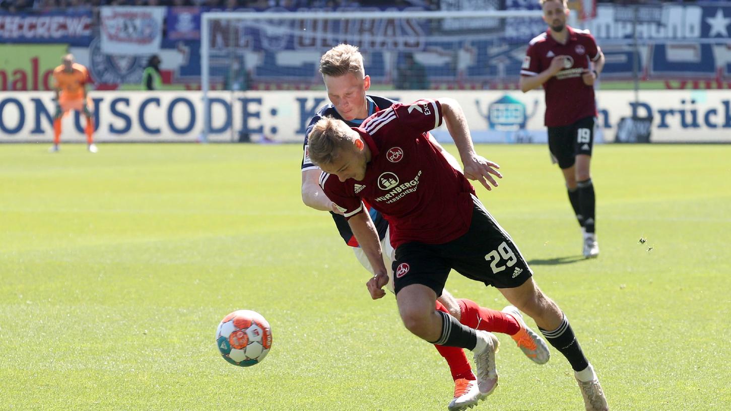Bleibt beim Club und hoffentlich dynamisch: Tim Handwerker. Bleibt beim Club und hoffentlich dynamisch: Tim Handwerker.