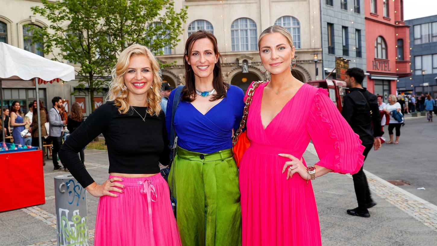 Karrieren & Kurioses - 30 Jahre Karrieren & Kurioses - 30 Jahre