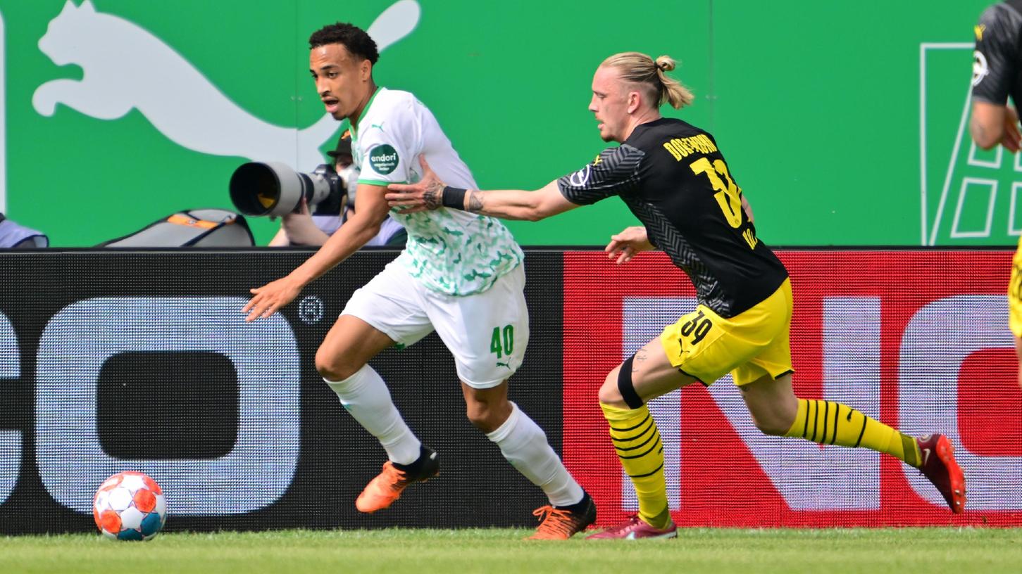 Nicht aufzuhalten: Jamie Leweling (links) stürmt auch weiterhin in der Bundesliga.