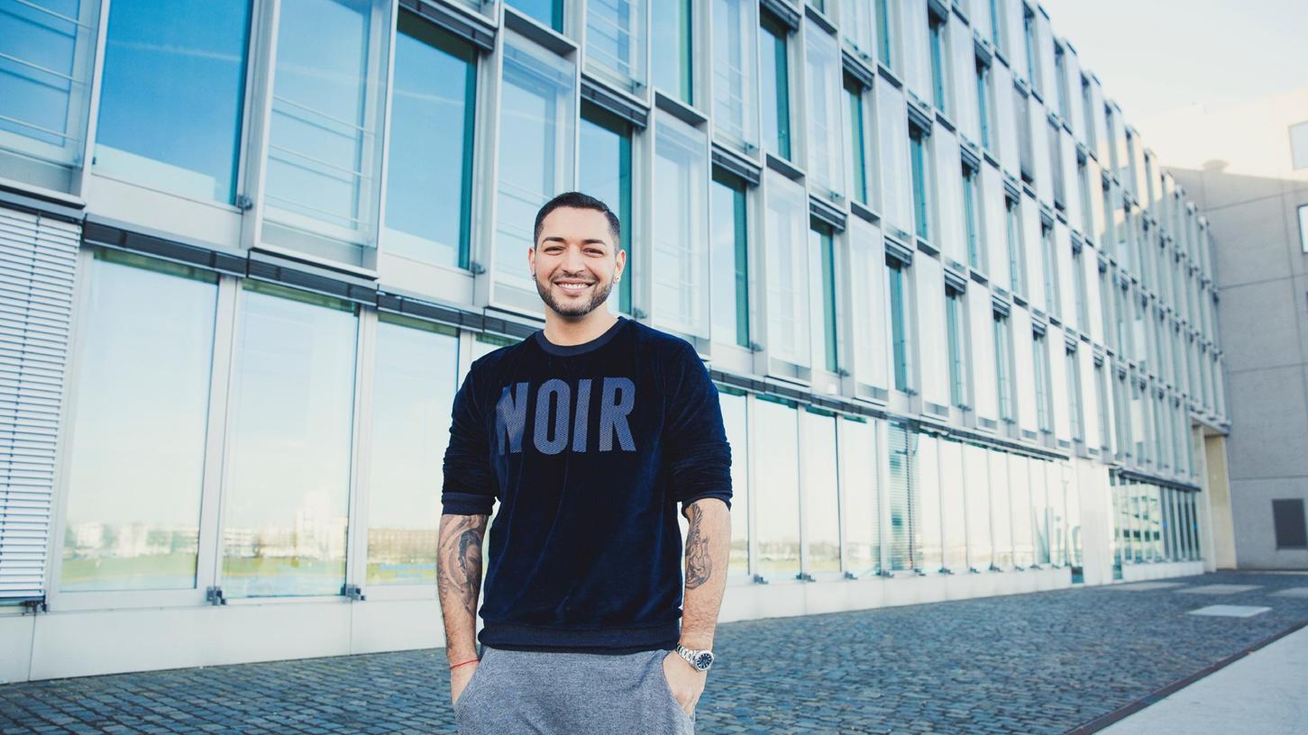 Gianni Jovanovic setzt sich für die Rechte von Roma und Sinti ein
Gianni Jovanovic setzt sich für die Rechte von Roma und Sinti ein