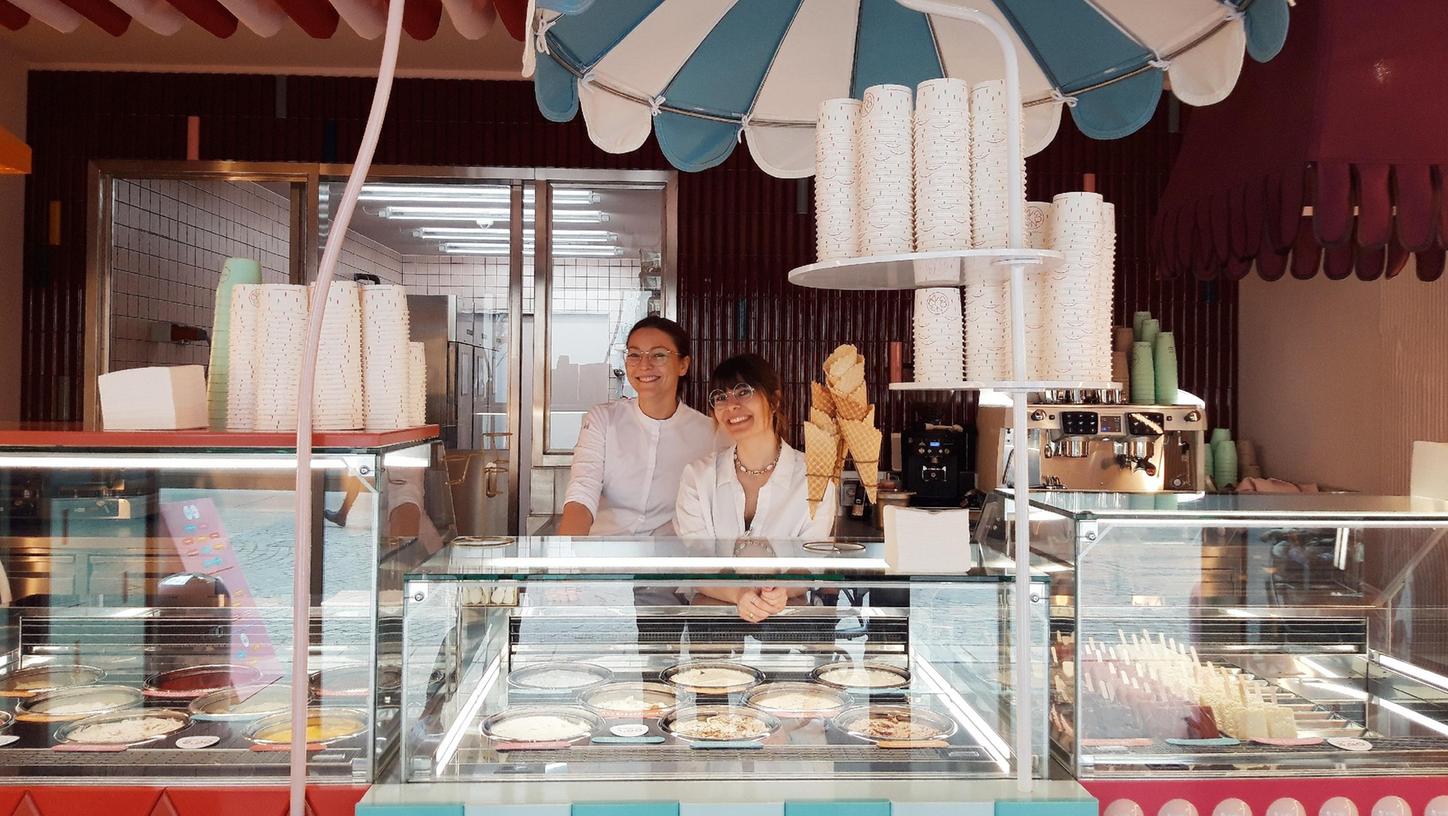 Poppig wie ein amerikanischer Eisladen in den 50ern und 60ern: Die Ice Cream Bar Bonbon ist jetzt im Augustinerhof zu finden.