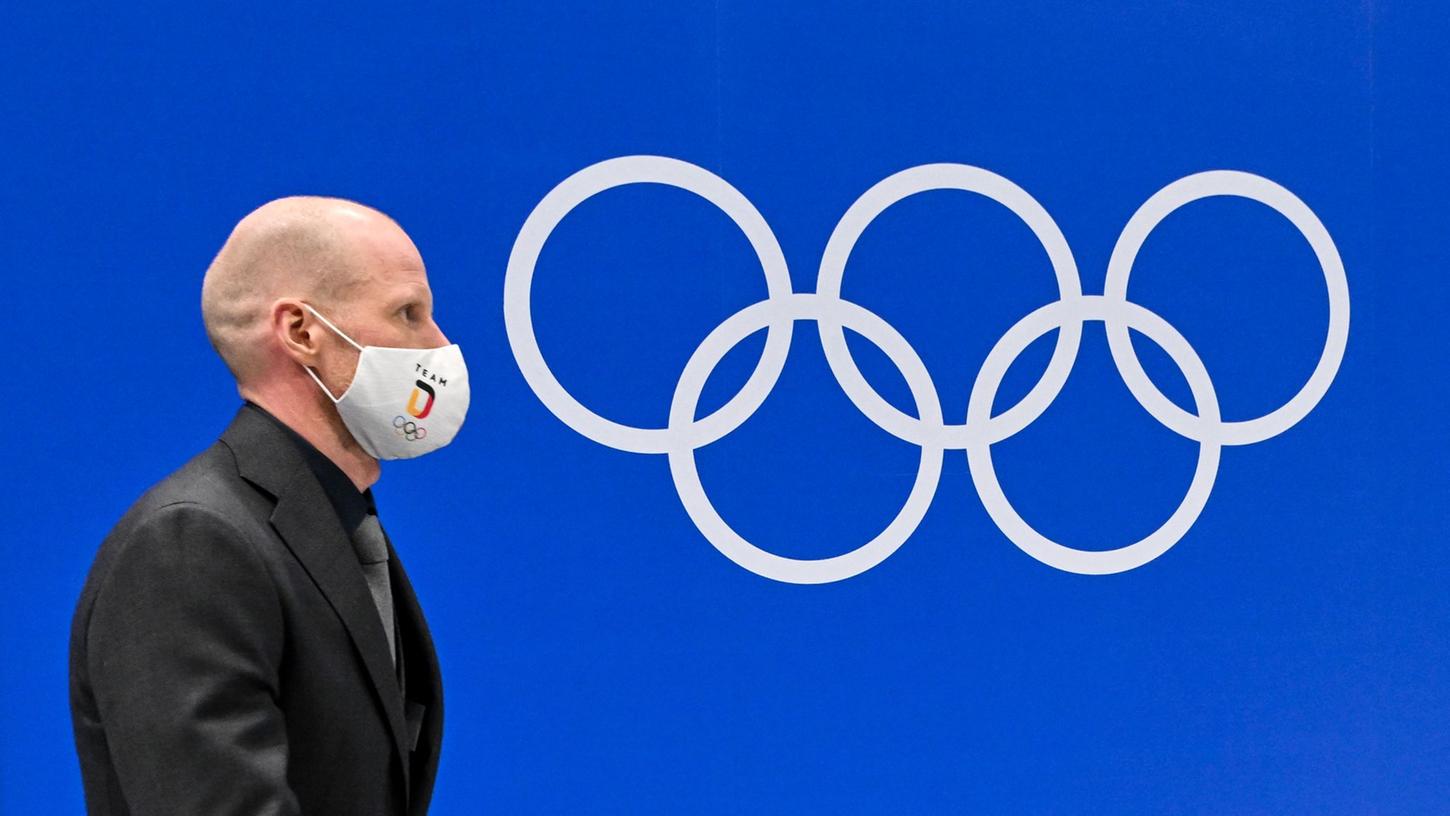 Bei den Winterspielen in Peking hatten die Deutschen das erste Spiel gegen Kanada verloren: Bundestrainer Söderholm erkennt damalige Fehler. Bei den Winterspielen in Peking hatten die Deutschen das erste Spiel gegen Kanada verloren: Bundestrainer Söderholm erkennt damalige Fehler.