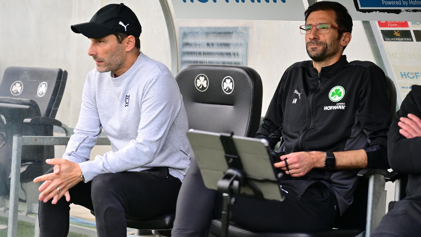 Andre Mijatovic (rechts) und Stefan Leitl gehen ihren Weg seit vielen Jahren gemeinsam, am Samstag aber hat der langjährige Assistent die alleinige Verantwortung.
Andre Mijatovic (rechts) und Stefan Leitl gehen ihren Weg seit vielen Jahren gemeinsam, am Samstag aber hat der langjährige Assistent die alleinige Verantwortung.