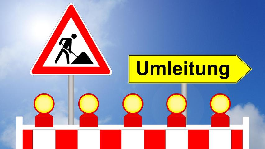 Über Nacht tauchen sie plötzlich auf: Schilder, die den Werk versperren.
Über Nacht tauchen sie plötzlich auf: Schilder, die den Werk versperren.