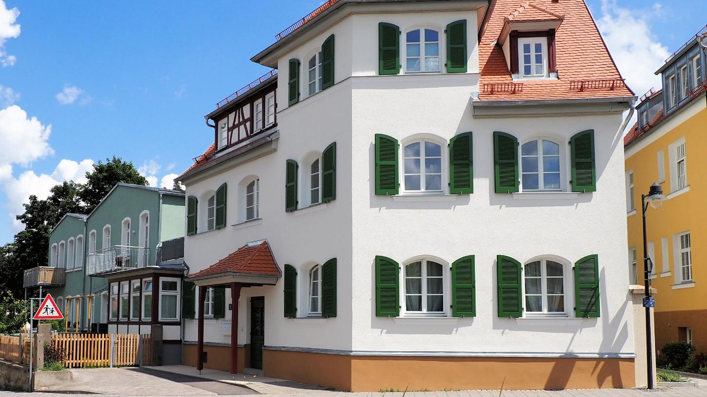 In Roth wurden die Gebäude der Firma Fritz Stadelmann seit 2019 zu Wohnungen umgebaut und so saniert, dass immer noch vieles an die frühere Funktion der Gebäude erinnert.
 
