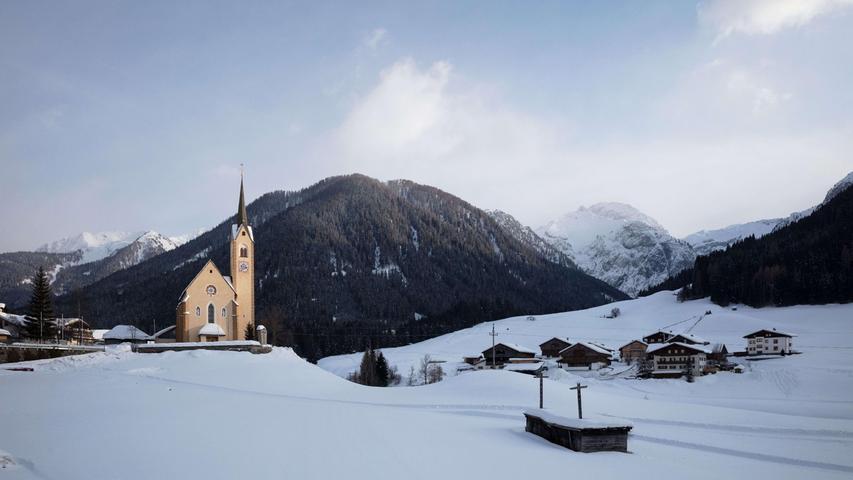 Im idyllischen Bergsteigerdorf Kartitsch finden aktive Urlauber Winterwanderwege in unterschiedlichsten Längen. 