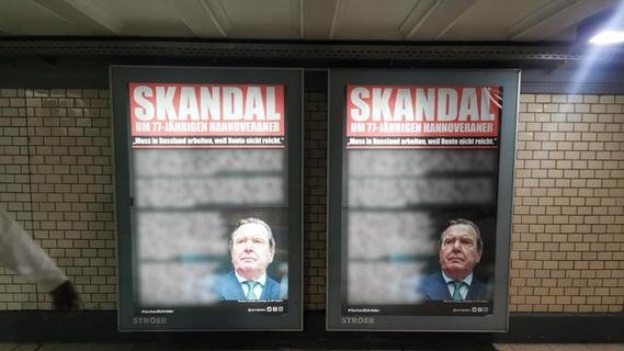 "Skandal": Anti-Schröder-Plakate in Nürnberg aufgetaucht - was es damit auf sich hat