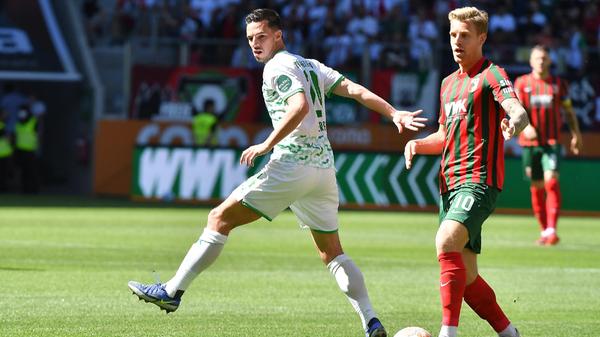 Zeigte zum Abschluss, warum er auch künftig (wo auch immer) in der ersten Liga spielen will. Verteidigte im Abwehrzentrum sehr konzentriert, fing viele Bälle ab, gewann seine direkten Duelle und köpfte alle Bälle aus der Gefahrenzone. Sah beim späten 1:2 allerdings nicht gut aus.