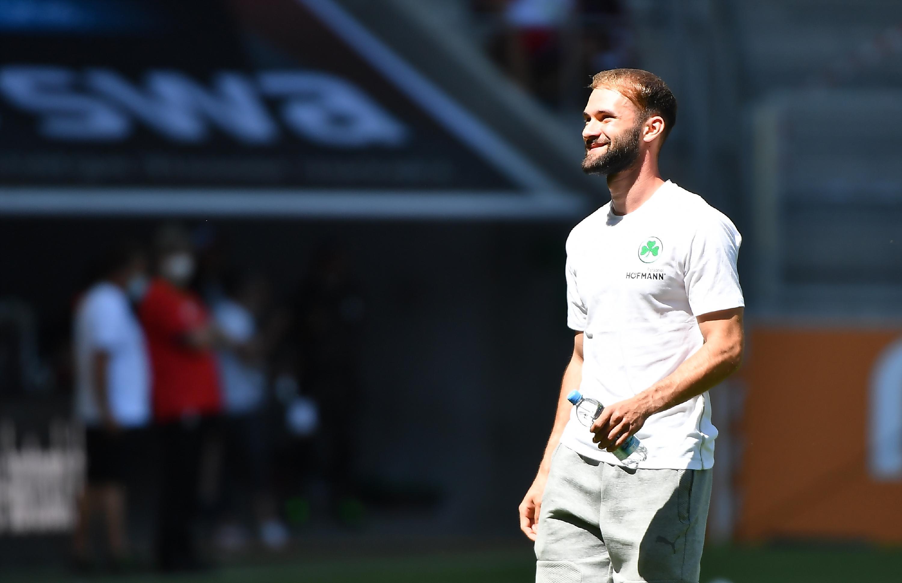 Brachte erneut sehr viel Energie auf den Rasen und warf sich leidenschaftlich in jeden Zweikampf. Gewann deshalb auch die meisten und war den Augsburgern ein sehr unangenehmer Gegenspieler. Nach vorne diesmal allerdings mit weniger Akzenten.