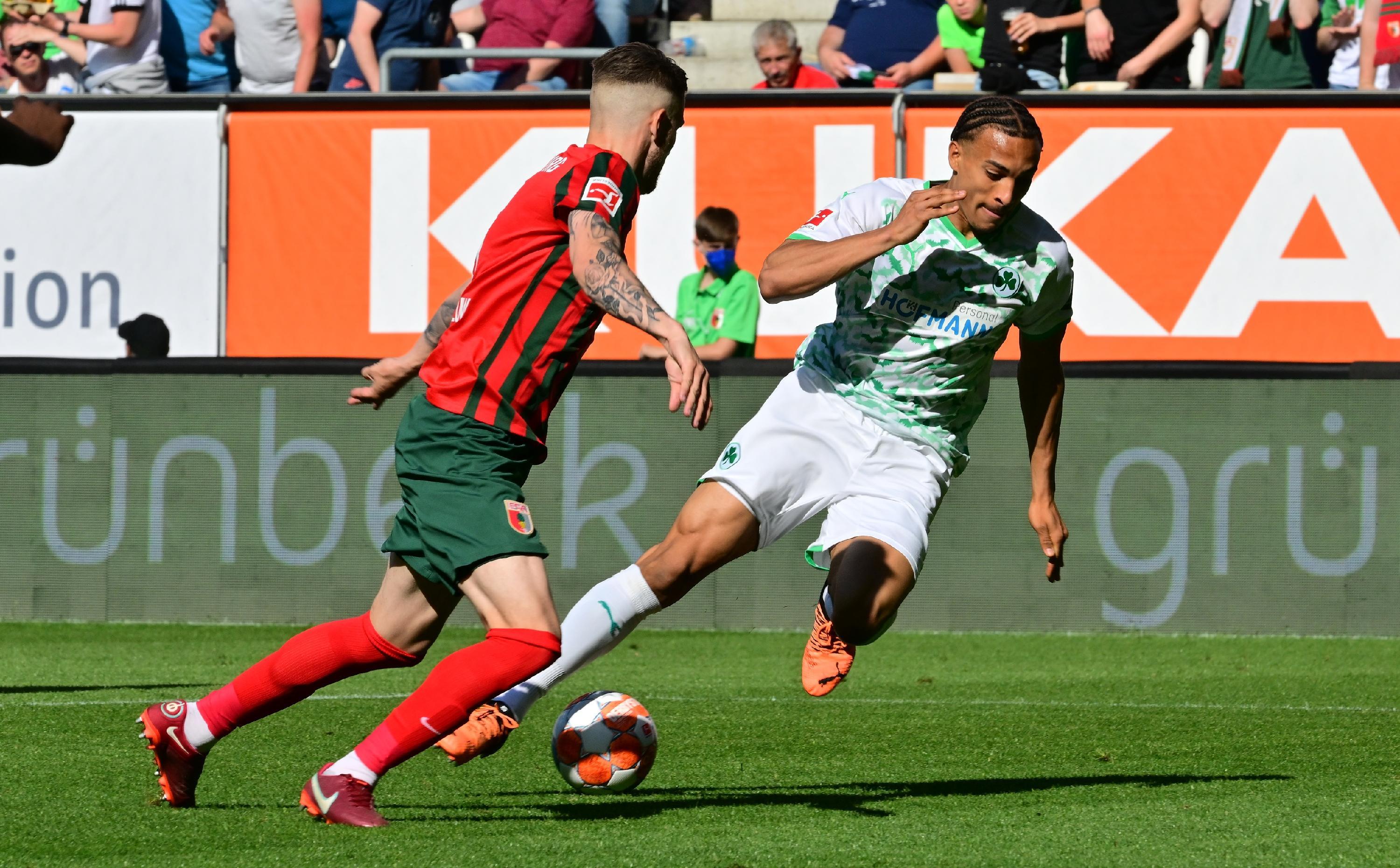 Saß zu Spielbeginn überraschend auf der Bank und durfte sich dort für Union Berlin schonen. Übernahm nach gut einer Stunde die Position von Ngankam im Angriff, rutschte dann in aussichtsreicher Position aus und konnte das Offensivspiel später, abgesehen von einem guten Dribbling samt guter Hereingabe, die Pululu verpasste, nicht mehr wirklich beleben.