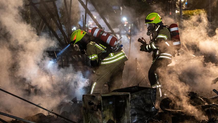 Luftbilder machen Zerstörung sichtbar: Flammeninferno auf Campingplatz in Roth