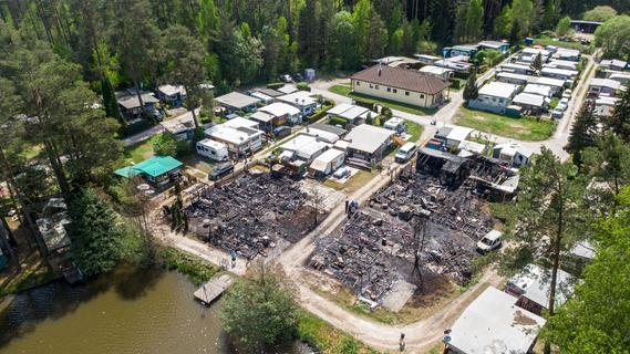 Großbrand auf Campingplatz: Drei Ersthelfer retteten eingeschlossener Familie das Leben