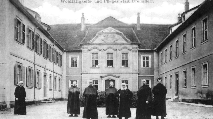 Anfang des zwanzigsten Jahrhunderts trafen sich Brüder in Gremsdorf zu einem Konvent.