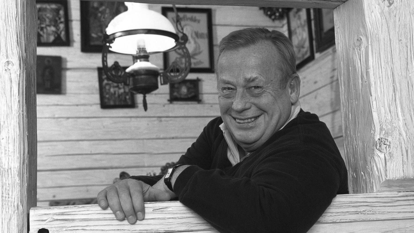 Rainer Basedow zuhause in Ottobrunn bei München. Der Schauspieler ist im Alter von 83 Jahren gestorben. Rainer Basedow zuhause in Ottobrunn bei München. Der Schauspieler ist im Alter von 83 Jahren gestorben.