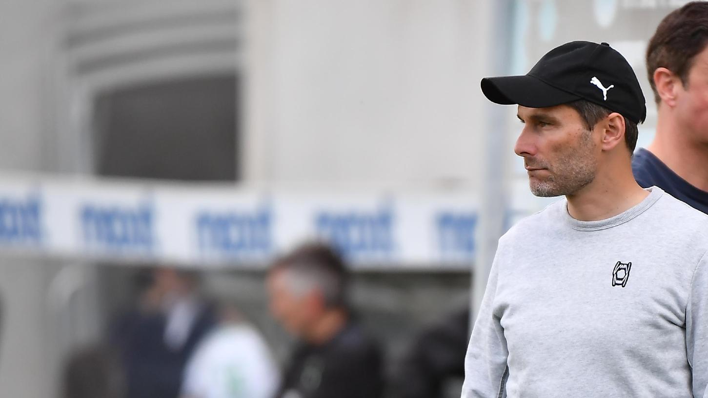 "Es stimmt einfach nicht": Stefan Leitl widerspricht den Aussagen in einer Hannoveraner Zeitung, wonach er schon länger den 96-Kader plane.
"Es stimmt einfach nicht": Stefan Leitl widerspricht den Aussagen in einer Hannoveraner Zeitung, wonach er schon länger den 96-Kader plane.