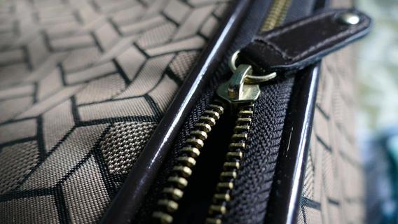 Wenn der Zipper nicht mehr geht: So reparieren Sie Ihren alten Reißverschluss