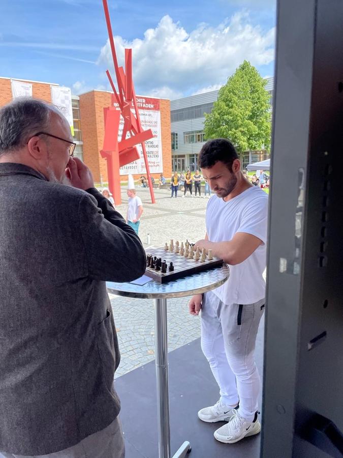 Grund zum Grübeln hatten Akin Acar und Sascha Müller-Feuerstein bei der Partie. Grund zum Grübeln hatten Akin Acar und Sascha Müller-Feuerstein bei der Partie.