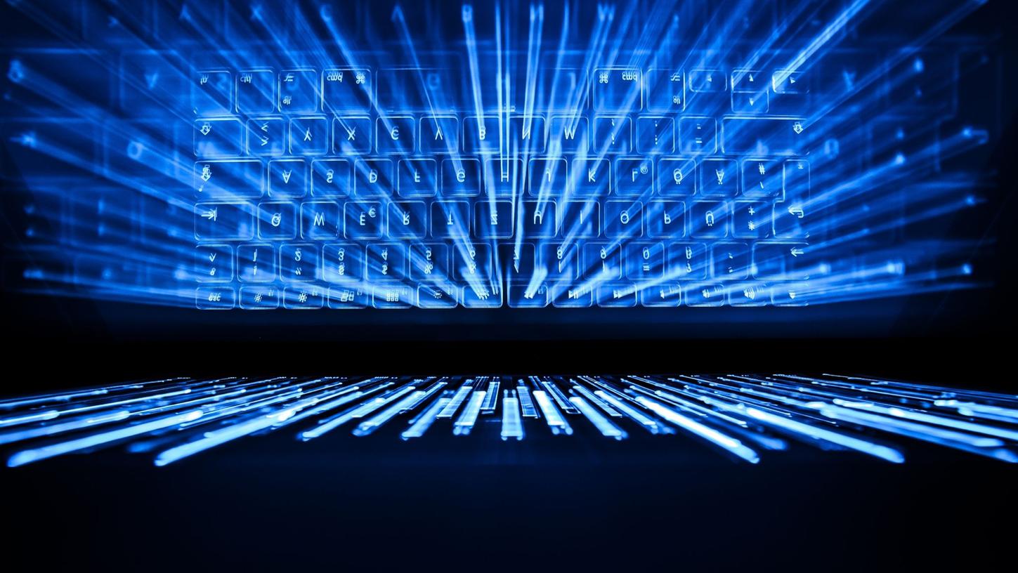 Im Darknet soll ein Mann die Vergiftung seines Bruders bestellt haben. Im Darknet soll ein Mann die Vergiftung seines Bruders bestellt haben.