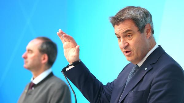 Pressekonferenz nach Sitzung des Ministerrats