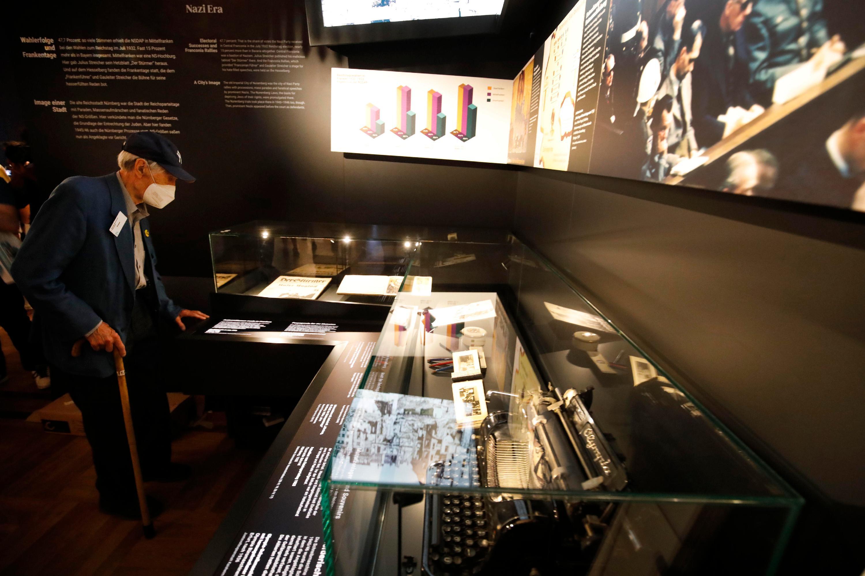 Es geht auch um die zeit des Nationalsozialismus.