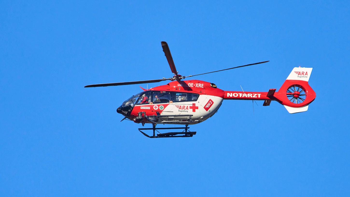 Die Stadt Baunach im oberfränkischen Landkreis Bamberg musste am Donnerstag ein Rettungshubschrauber anfliegen. Die Stadt Baunach im oberfränkischen Landkreis Bamberg musste am Donnerstag ein Rettungshubschrauber anfliegen.
