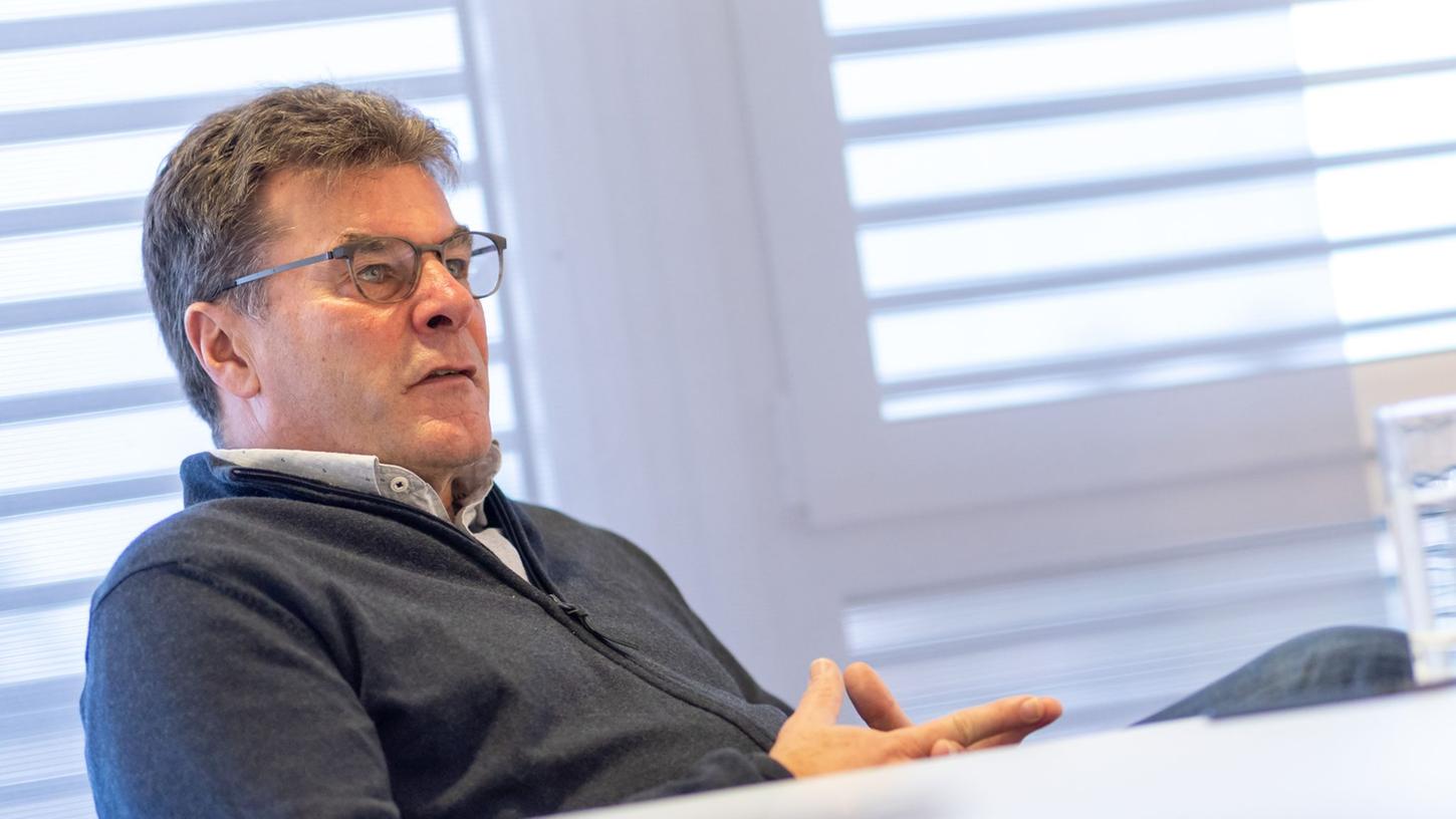 "Wir wollen hier etwas aufbauen": Sportvorstand Dieter Hecking im Exklusiv-Interview.
"Wir wollen hier etwas aufbauen": Sportvorstand Dieter Hecking im Exklusiv-Interview.