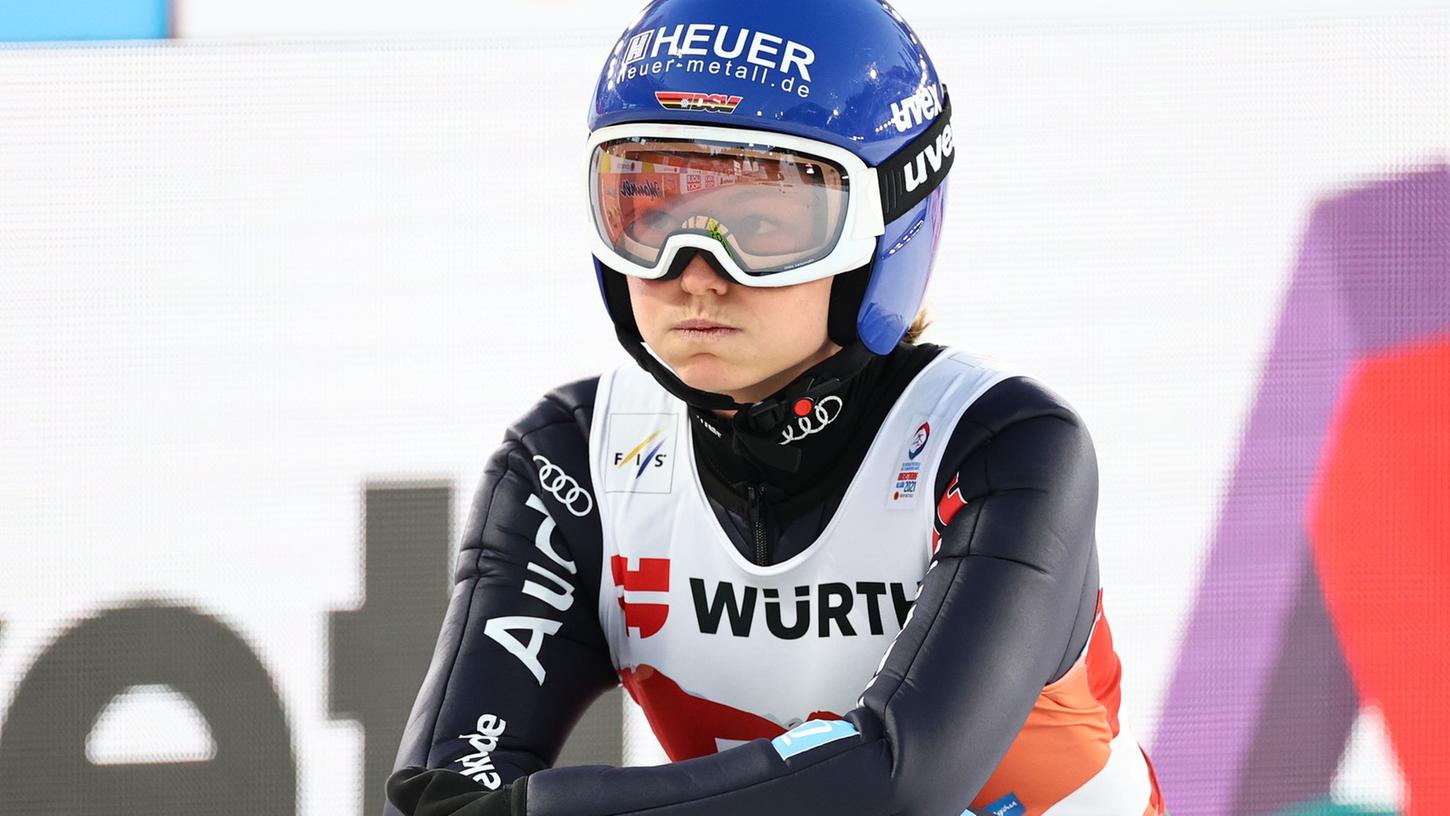Beendet ihre Skisprungkarriere: Carina Vogt. Beendet ihre Skisprungkarriere: Carina Vogt.