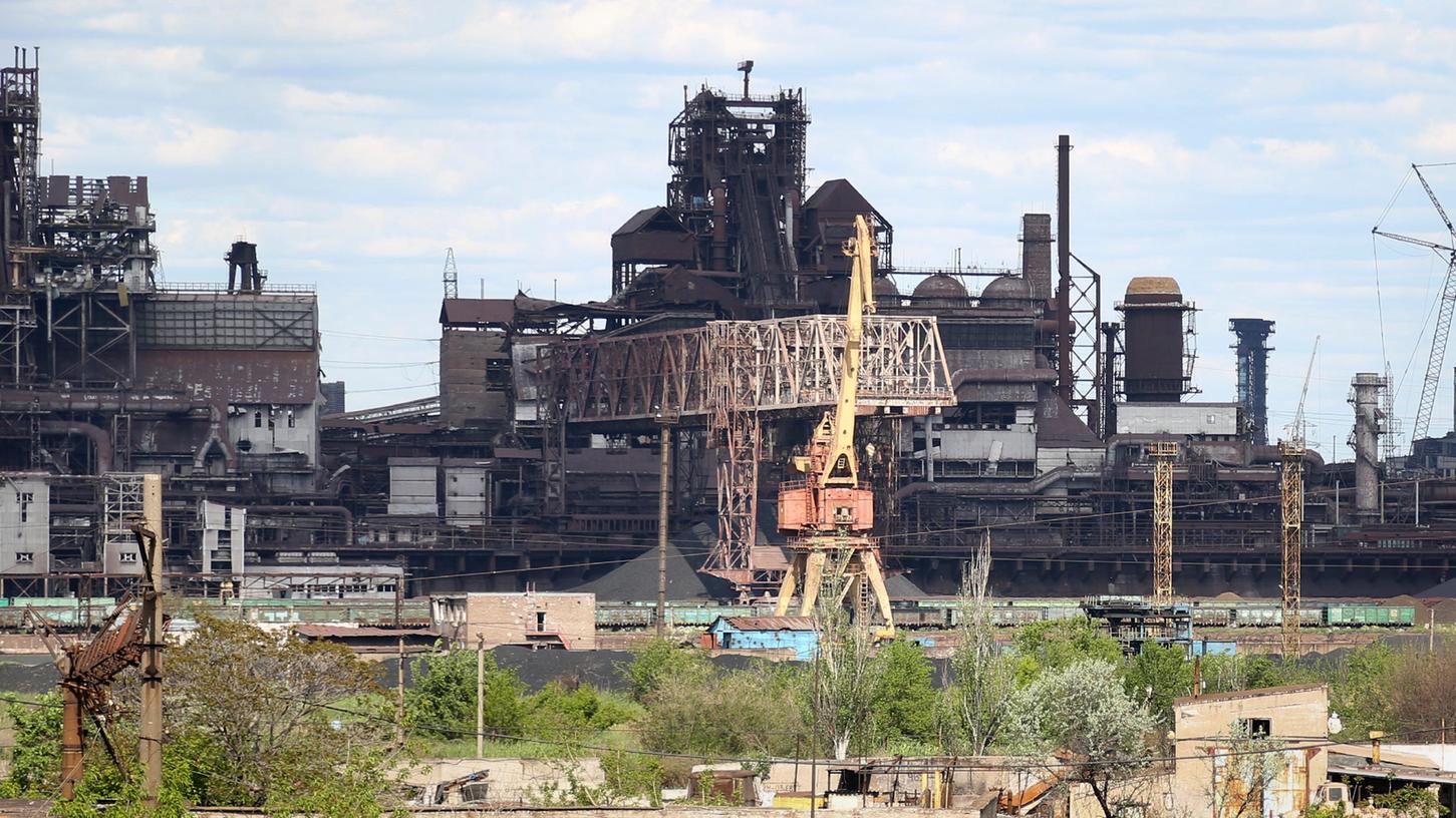 Azovstal-Stahlwerk der ukrainischen Hafenstadt Mariupol.
Azovstal-Stahlwerk der ukrainischen Hafenstadt Mariupol.