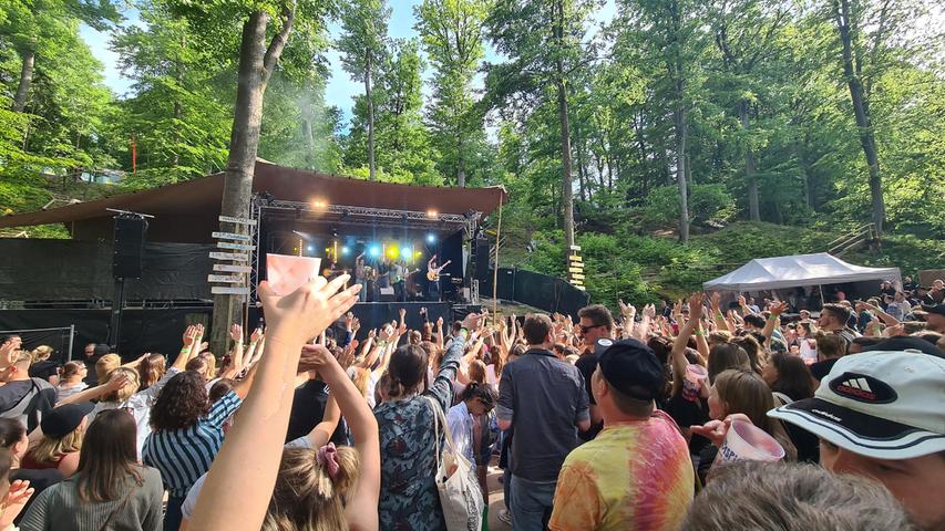 Die Rückkehr der Festivals: Bands und Publikum waren angesichts des gelungenen Open Airs gleichermaßen glücklich und ausgelassen.