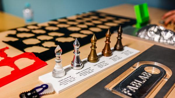 Aus modernen Werkstoffen lässt sich mit aktuellen Fertigungsverfahren im Handumdrehen Schönes produzieren.