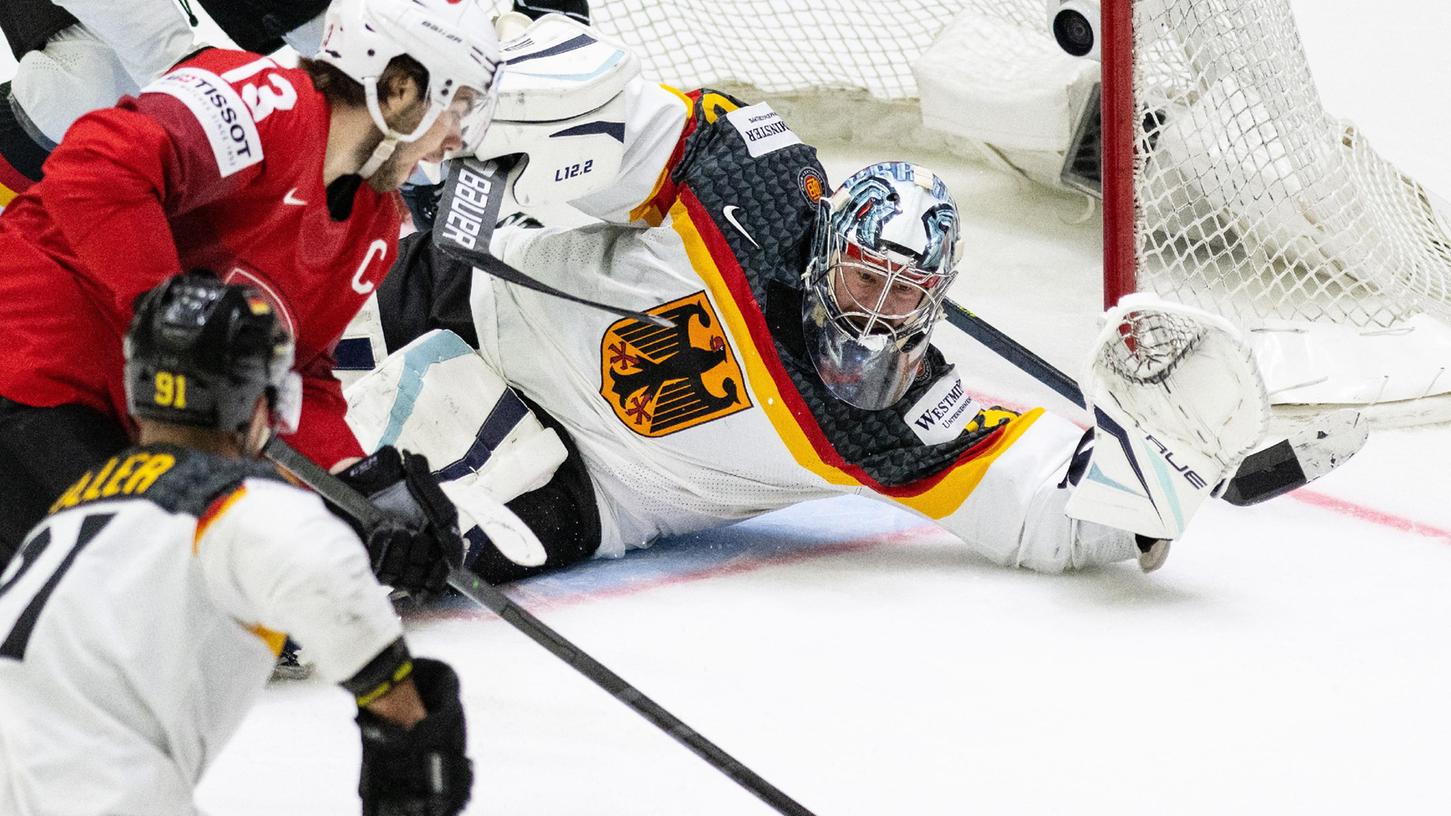 Starker Rückhalt: Auch Philipp Grubauer hatte seinen Anteil an einem famosen Spiel. Starker Rückhalt: Auch Philipp Grubauer hatte seinen Anteil an einem famosen Spiel.