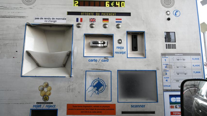 Die Automaten wollen an manchen Abschnitten fast 100 Euro in den Schlitz geschoben bekommen.