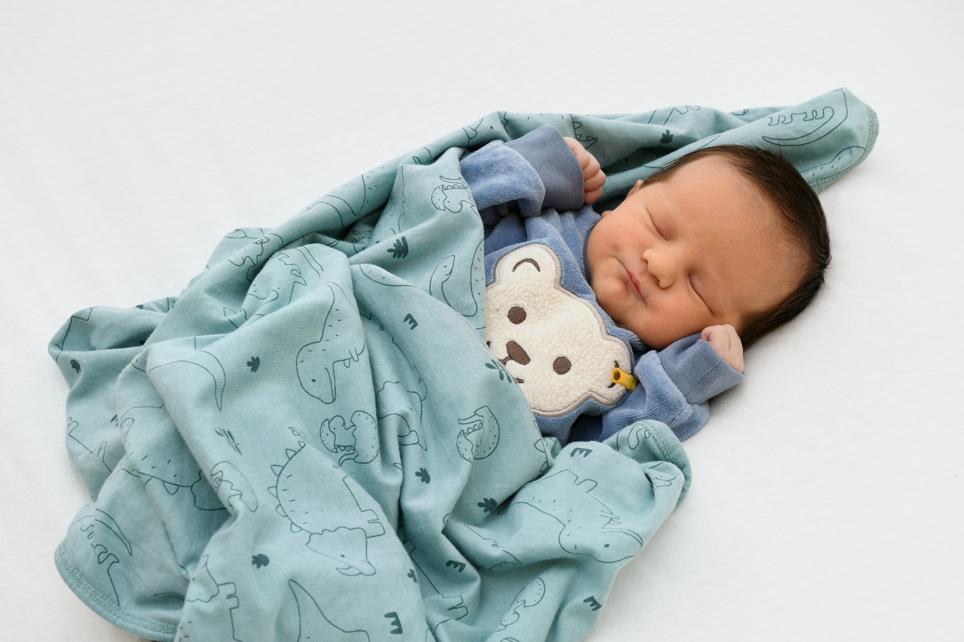 Der kleine Felix kam am 24. Mai im Nürnberger Klinikum auf die Welt. Bei seiner Geburt wog er 3420 Gramm und war 48 Zentimeter groß.