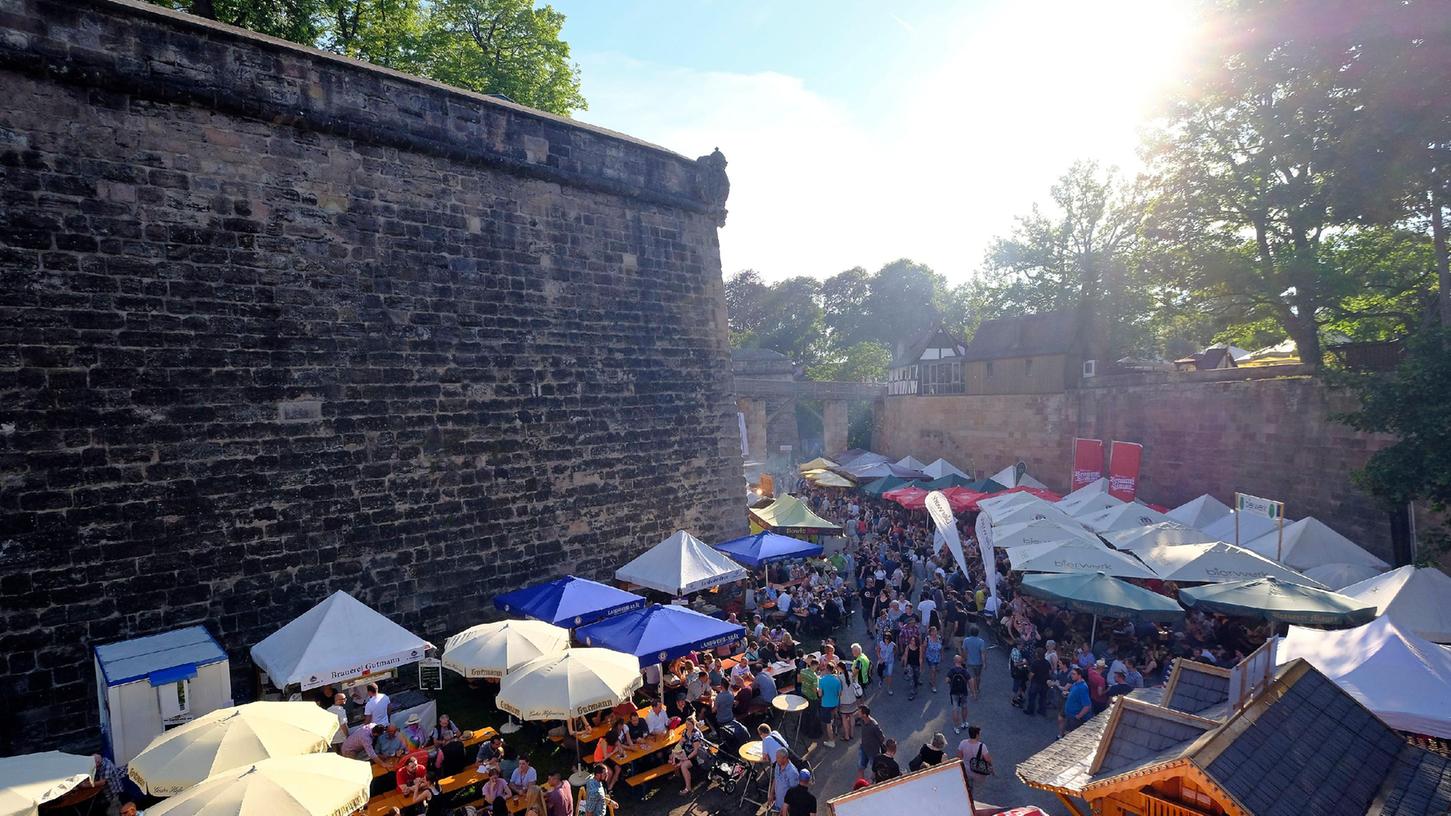 Das fränkische Bierfest ruft: Bald wird im Nürnberger Burggraben wieder gefeiert.